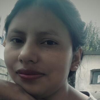 Niñera Amaguaña: Dayana