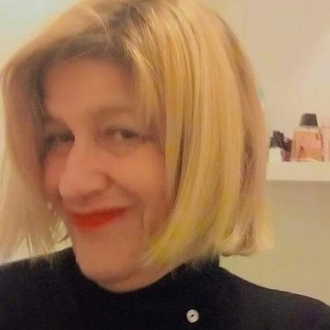 Babysitter a San Fermo della Battaglia: Anna