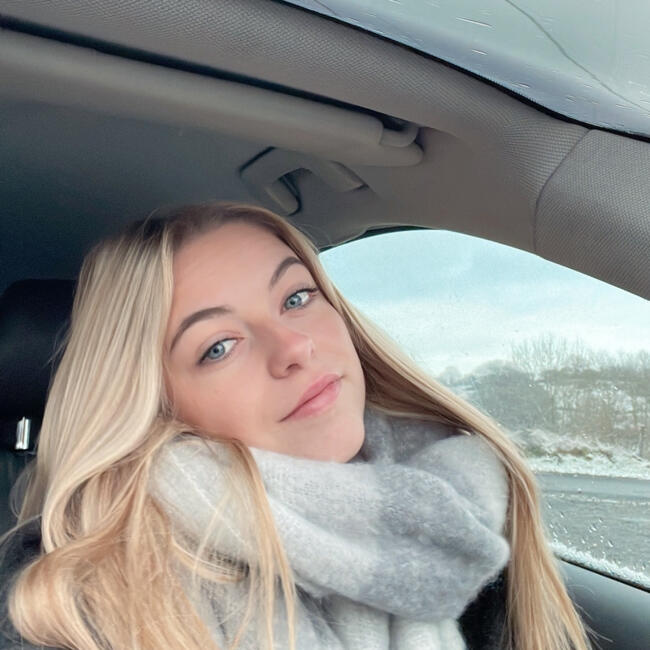 Babysitter in Vichy: Lea