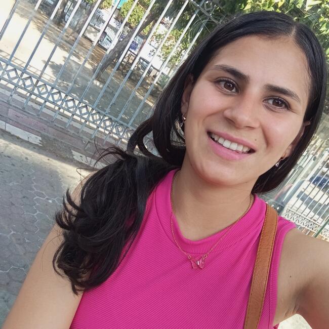 Canguro en Camas: Cinthia