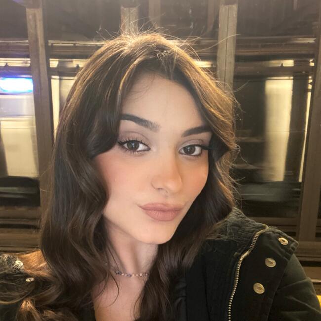 Babysitter in Piraeus: Joanna