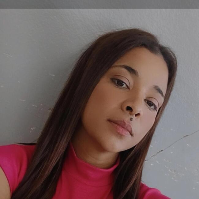 Babysitter in Igarapé: Natália Cristina