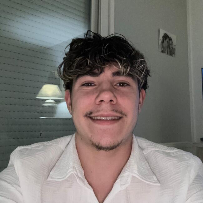 Babysitter in Sonchamp: Keliann