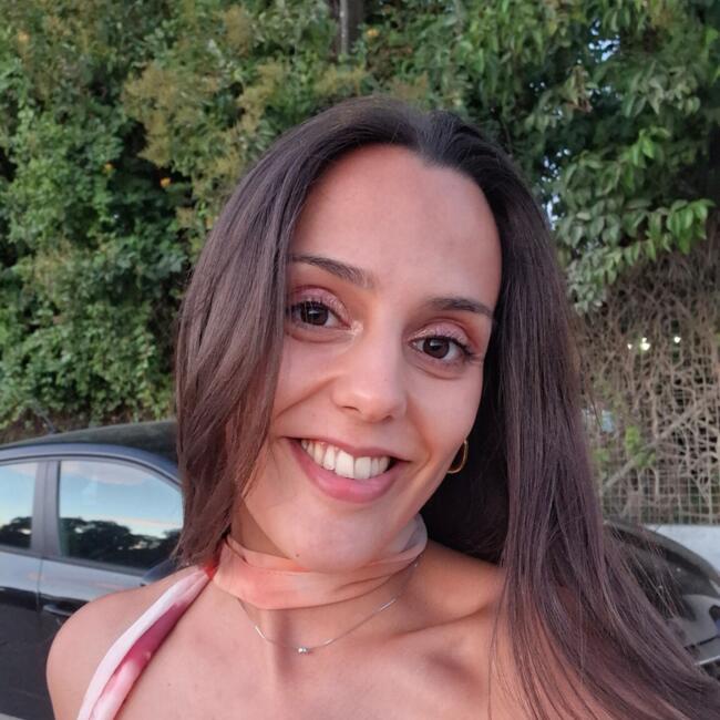 Babysitter in The Hague: Mariana