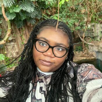 Babysitter in Fairfax: Zinya