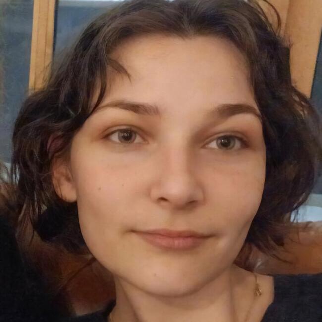 Babysitter in Clermont-Ferrand: Lou