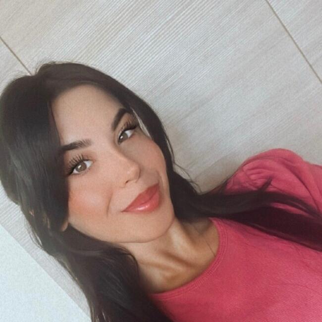 Babysitter in Reinach (Kanton Basel-Landschaft): Xhesika