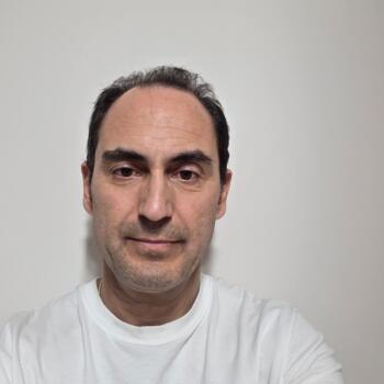 Babysitter στην περιοχή Λευκωσία: Nicolas