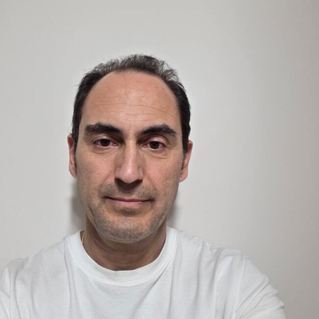 Babysitter στην περιοχή Λευκωσία: Nicolas