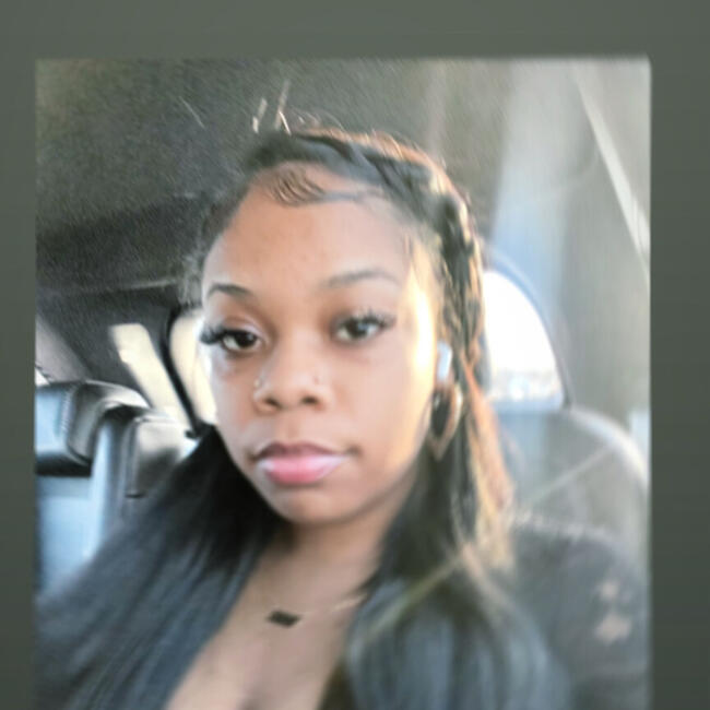 Babysitter in Waterbury: Quetsy