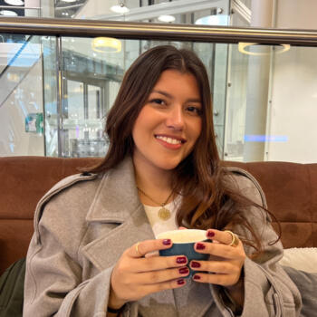 Babysitter in Breda: Camila