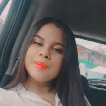 Babysitter in San Miguelito: Sasha