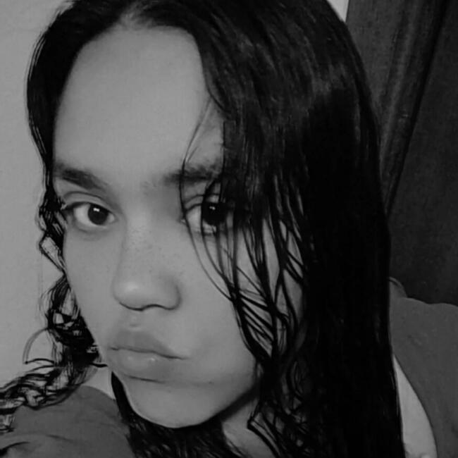 Babysitter in Umuarama: Esther