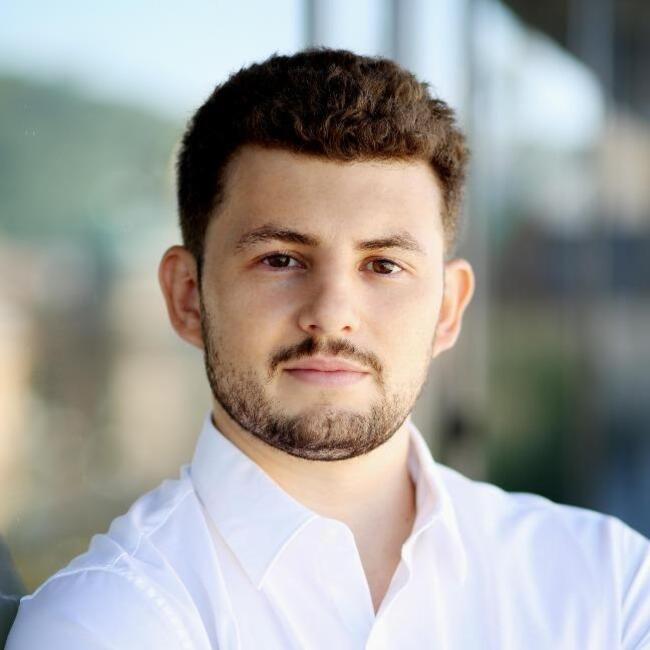 Babysitting job in Prague: Esteban