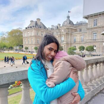 Babysitter Amiens: Maya