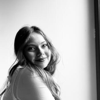 Babysitter em Hornaing: Zoé
