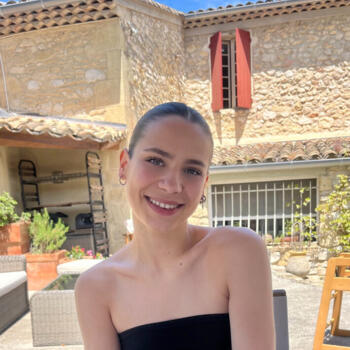 Babysitter in Aix-en-Provence: Maeva