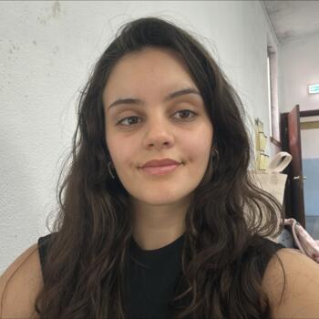 Babysitter in Rio Tinto: Luana