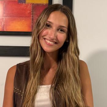 Nanny La Línea de la Concepción: Clara