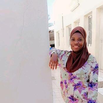 Nanny in Dubai: Joe joe