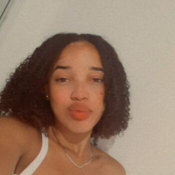 Babysitter in Senador Vasconcelos: Raiara