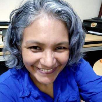 Babysitter Foz do Iguaçu: Débora