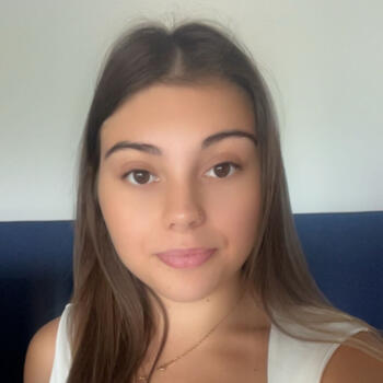 Babysitter Vert-Saint-Denis: Cacilia