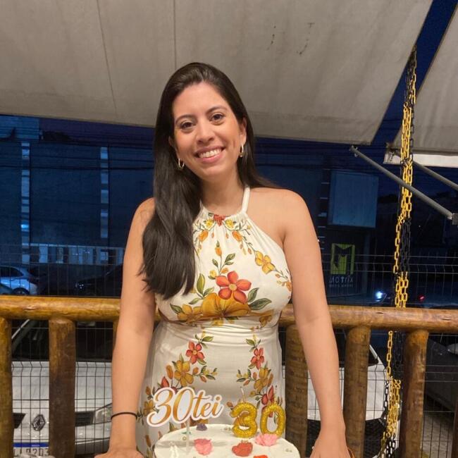 Babysitting job in Contagem: Laís