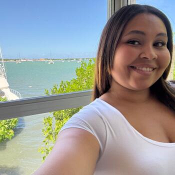 Babysitting job in Salinas: babysitting job Carme
