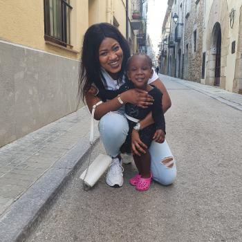 Babysitter Girona: Esther