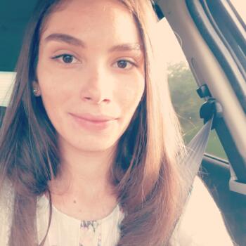 Babá em Campo Grande: Priscila