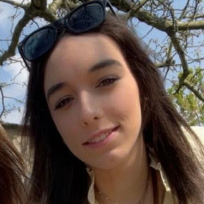 Babysitter in Kortemark: Elly