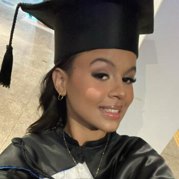 Babysitter in Goiânia: Luiza