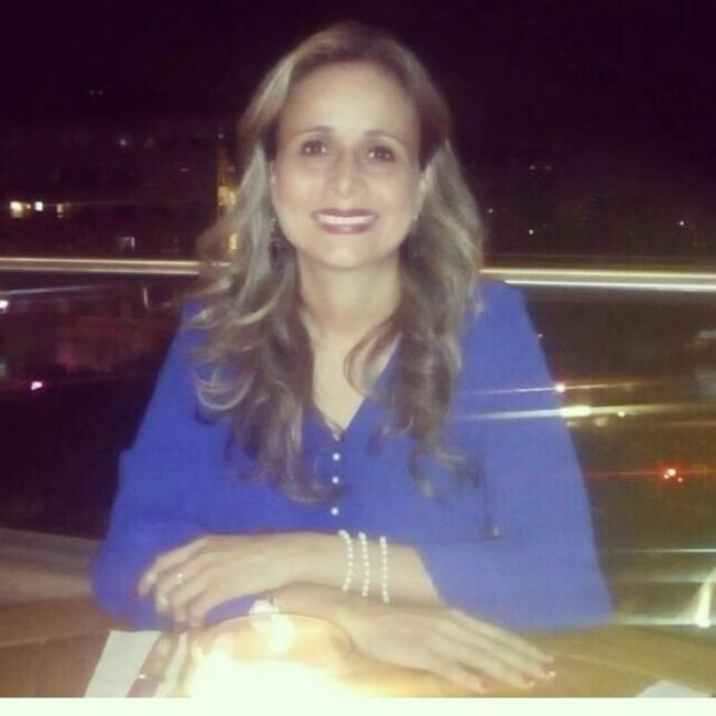 Babysitter in Medellín: Paola Alejandra