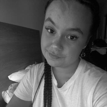 Babysitter in Rennes: Chloee