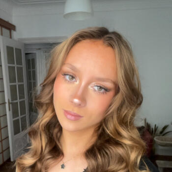 Babysitter in Nantes: Justine