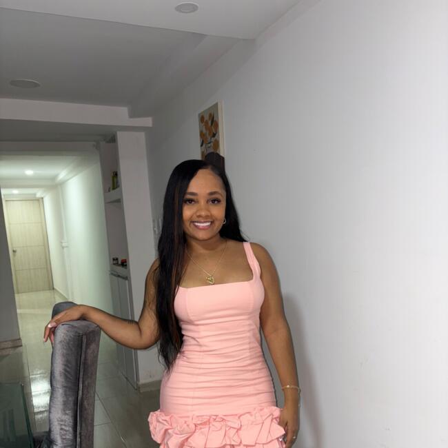 Babysitter in La Spezia: Sintia pamela