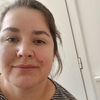 Babysitter in Guernica: Noelia
