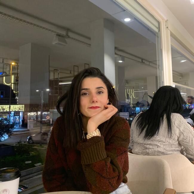 İstanbul bölgesinde bebek bakıcısı: İlayda