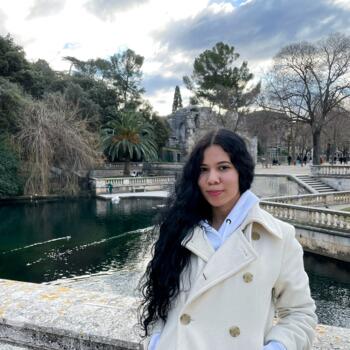 Baby-sitter in Nîmes: Nathalya