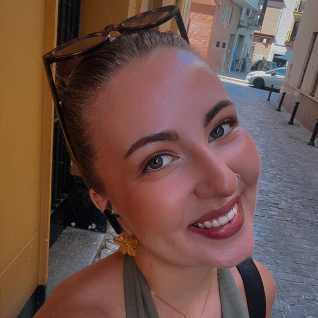 Babysitter in Seville: Amalie