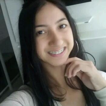 Babá em Pinhais: Luana