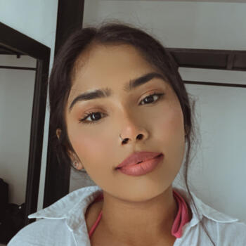 Babysitter Sydney: Neha