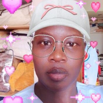 Nanny in Riyadh: Peggy