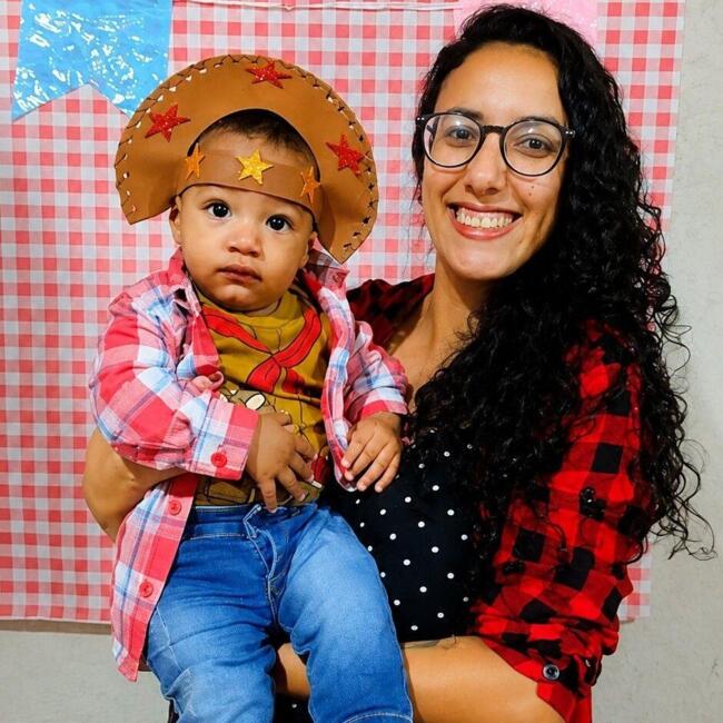 Babysitter in Mongaguá: Thayna