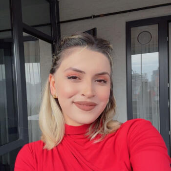 Babysitter in Istanbul: Zehra