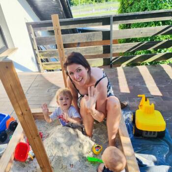 Babysitting job in V Zideh: babysitting job Saša