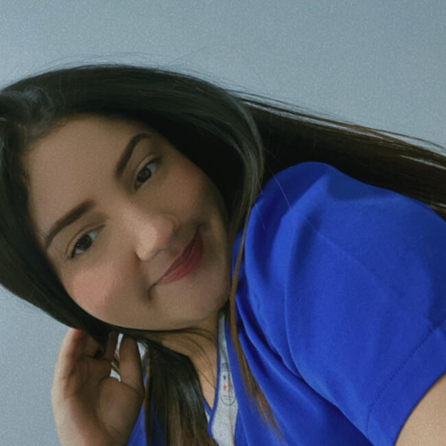 Niñera en Las Lomas: Cinthia