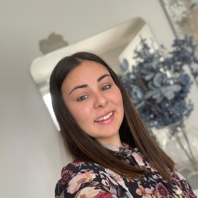 Babysitter in Trinità: Carlotta