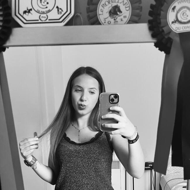 Babysitter in La Rivière-Saint-Sauveur: Louise